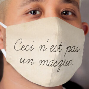Magritte quote surrealist art style funny text. Ceci n'est pas un masque Cloth Face Mask