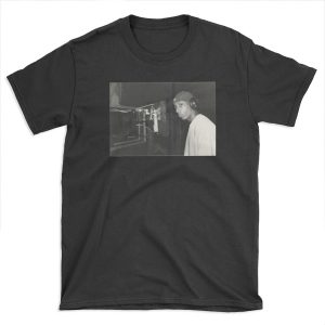 big l booth T-shirt Tee
