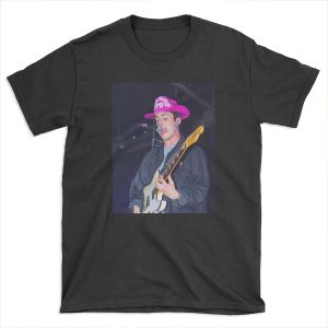 Dylan Minnette singing T-shirt Tee