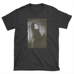 lana white and black T-shirt Tee
