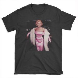 Marilyn Monroe in pink T-shirt Tee