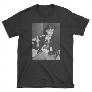 Young 80s Christian Slater T-shirt Tee