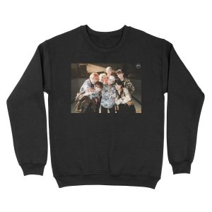 BTS/Bangtan Sonyeondan - Fire Group Photo Unisex Crewneck Sweatshirt