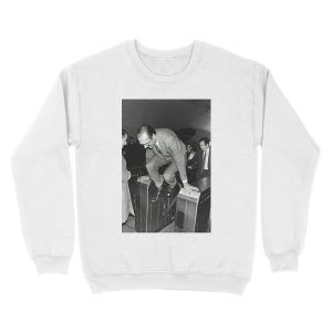 Alternative view of Chirac and the Metro! Unisex Crewneck Sweatshirt
