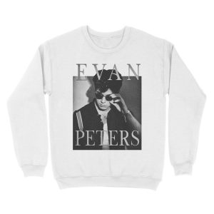 Alternative view of evan peters american horror actor Unisex Crewneck Sweatshirt