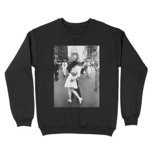 Kissing On VJ Day World War Unisex Crewneck Sweatshirt