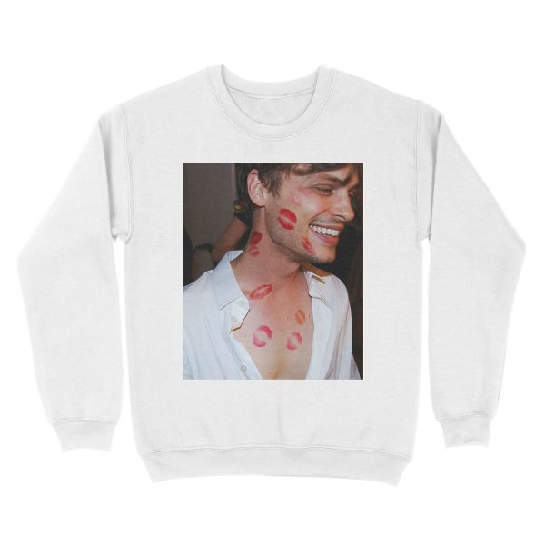 Matthew Gray Gubler Kisses Unisex Crewneck Sweatshirt - Image 2