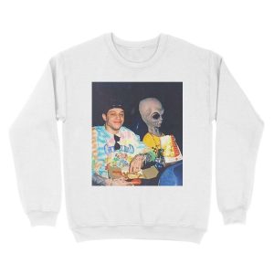 Alternative view of pete davidson alien Unisex Crewneck Sweatshirt